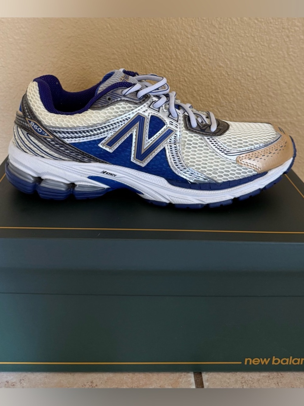 New Balance 860v2 Aime Leon Dore Blue ALD 8.5 In Box & Extra Laces and Dust Bag